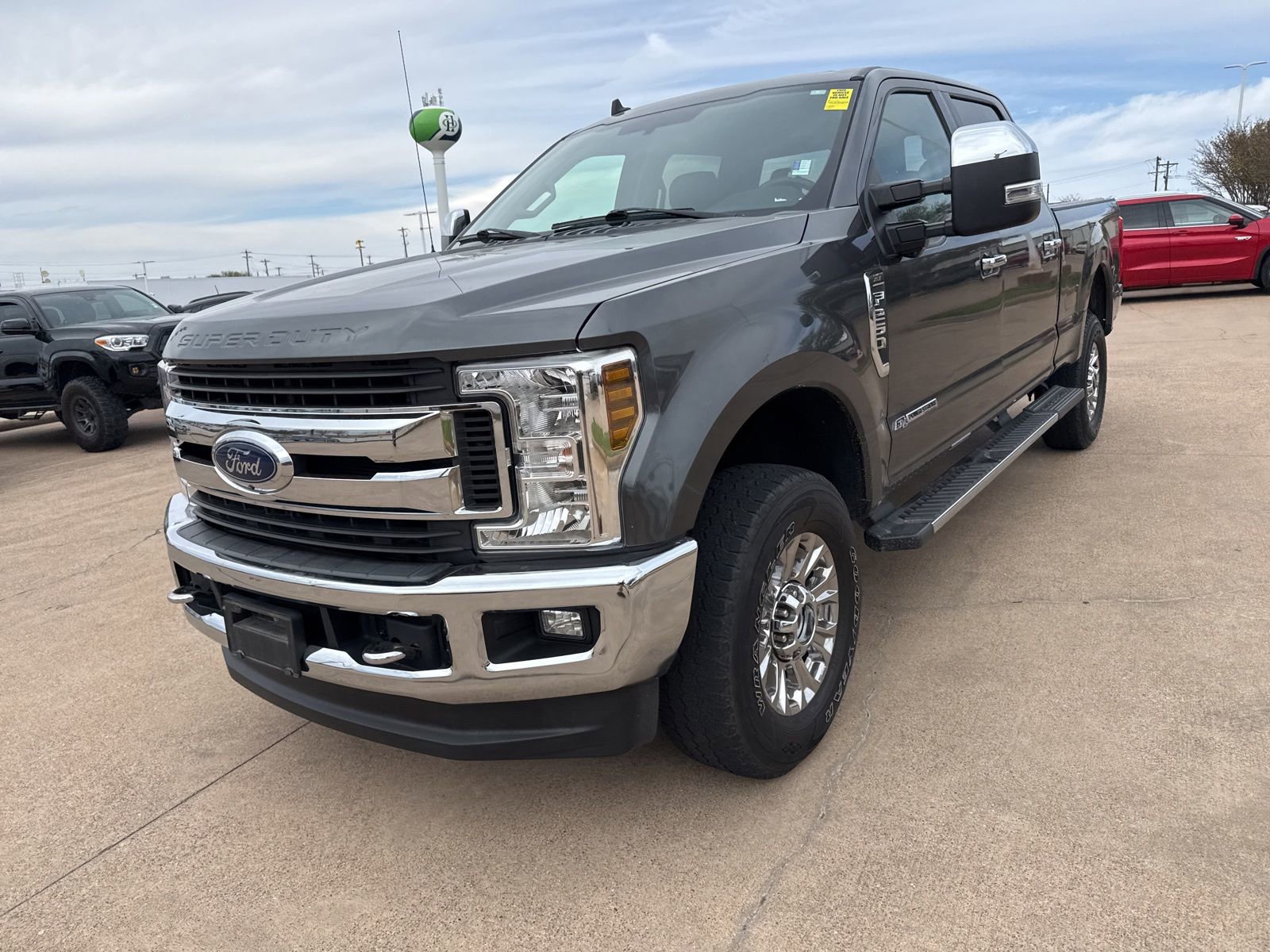 Used 2019 Ford F250 XLT w/ XLT Premium Package image 3