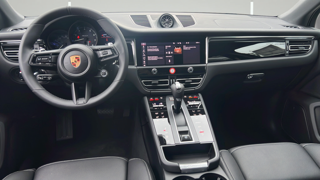 New 2026 Porsche Macan Turbo AWD/4WD image 17