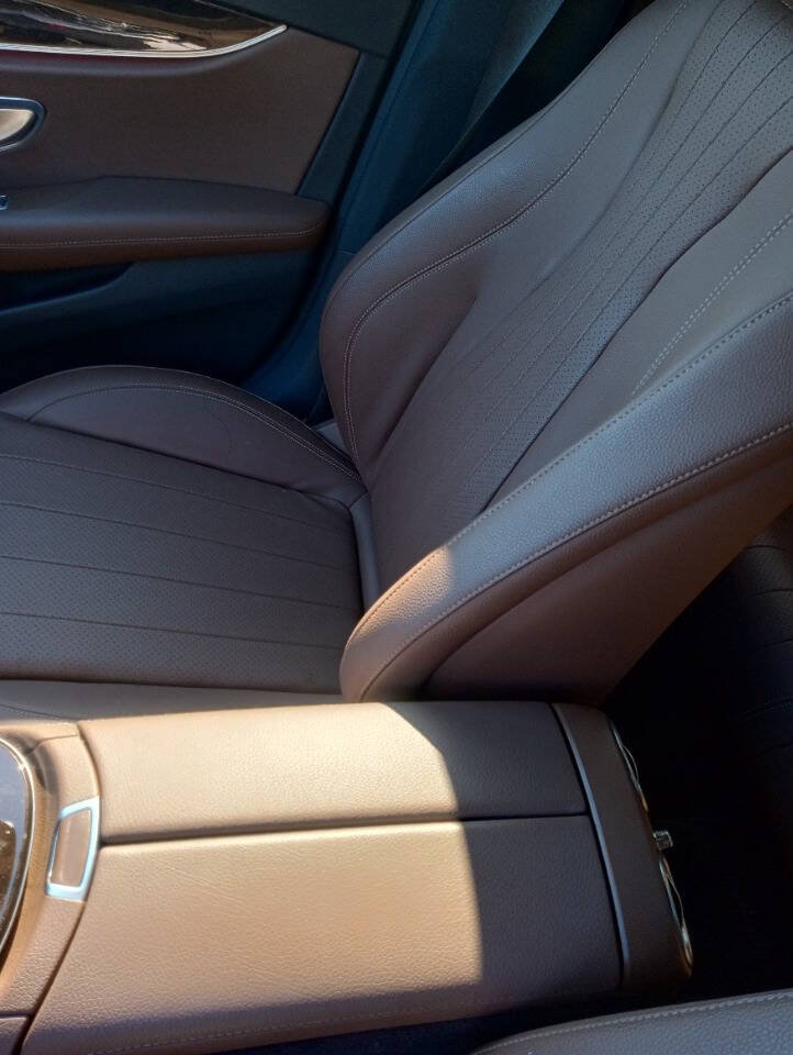 Used 2020 Mercedes-Benz E 350 Sedan image 18