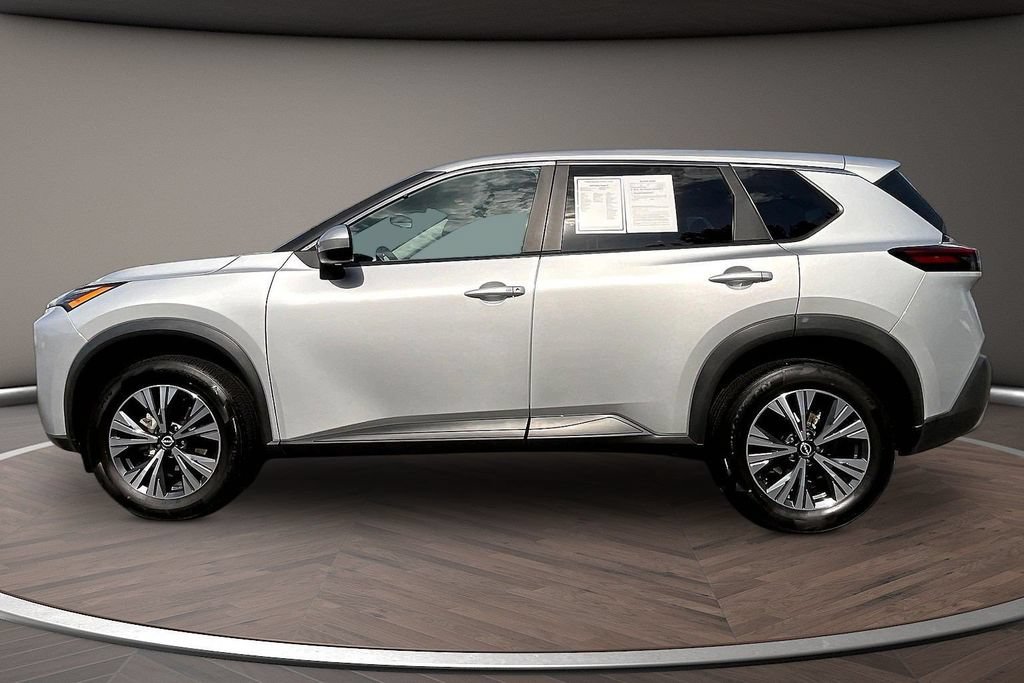 Used 2023 Nissan Rogue SV FWD image 7