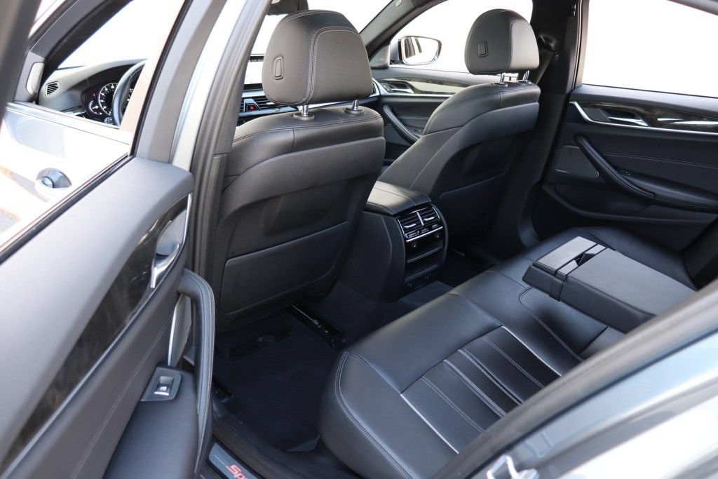 Used 2017 BMW 540i w/ Premium Package RWD image 20
