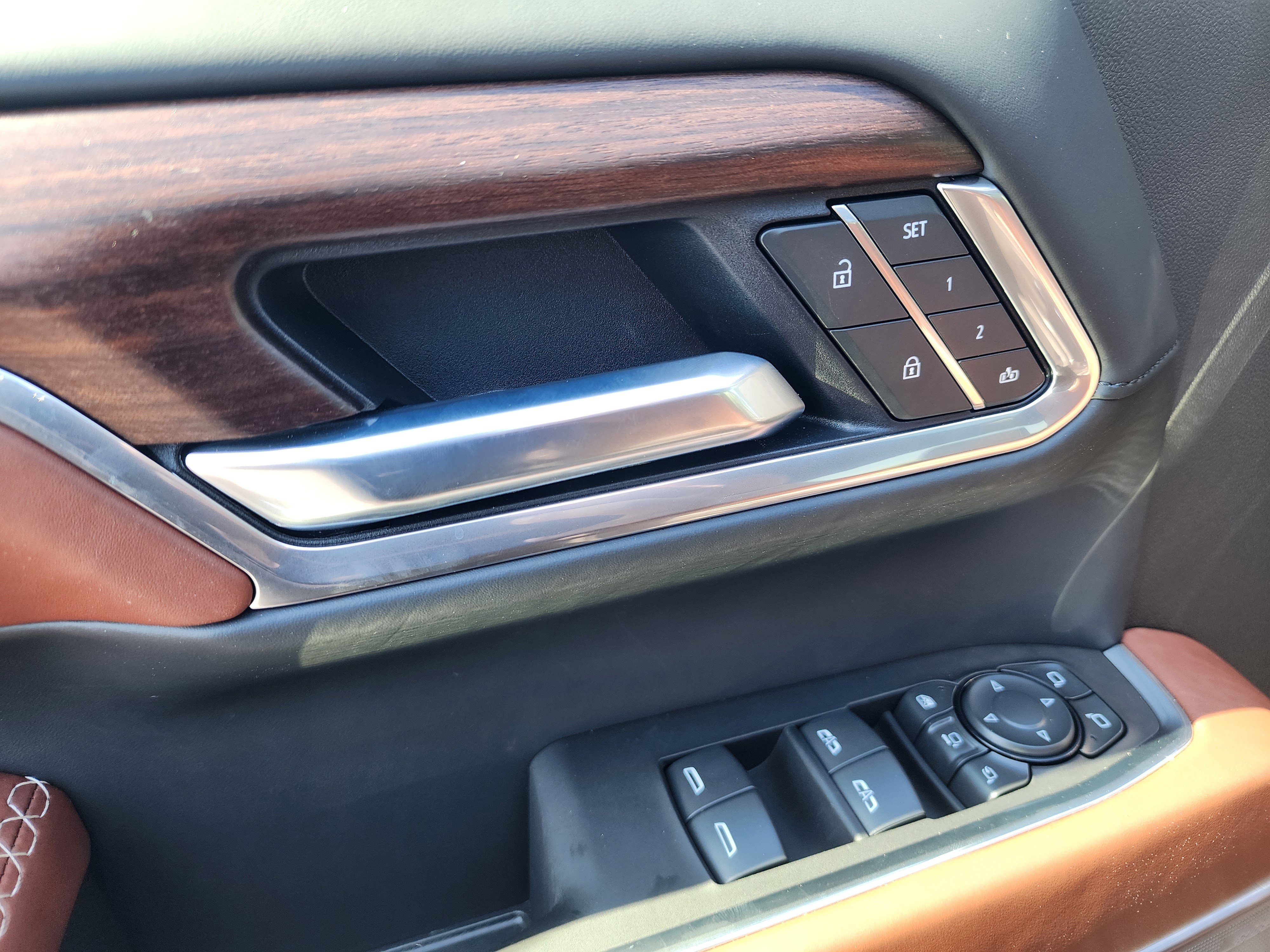 Used 2025 GMC Sierra 3500 Denali Ultimate image 24