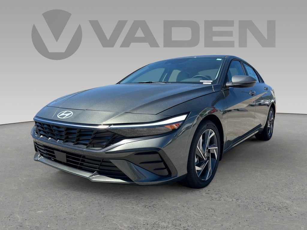 New 2025 Hyundai Elantra Limited image 18