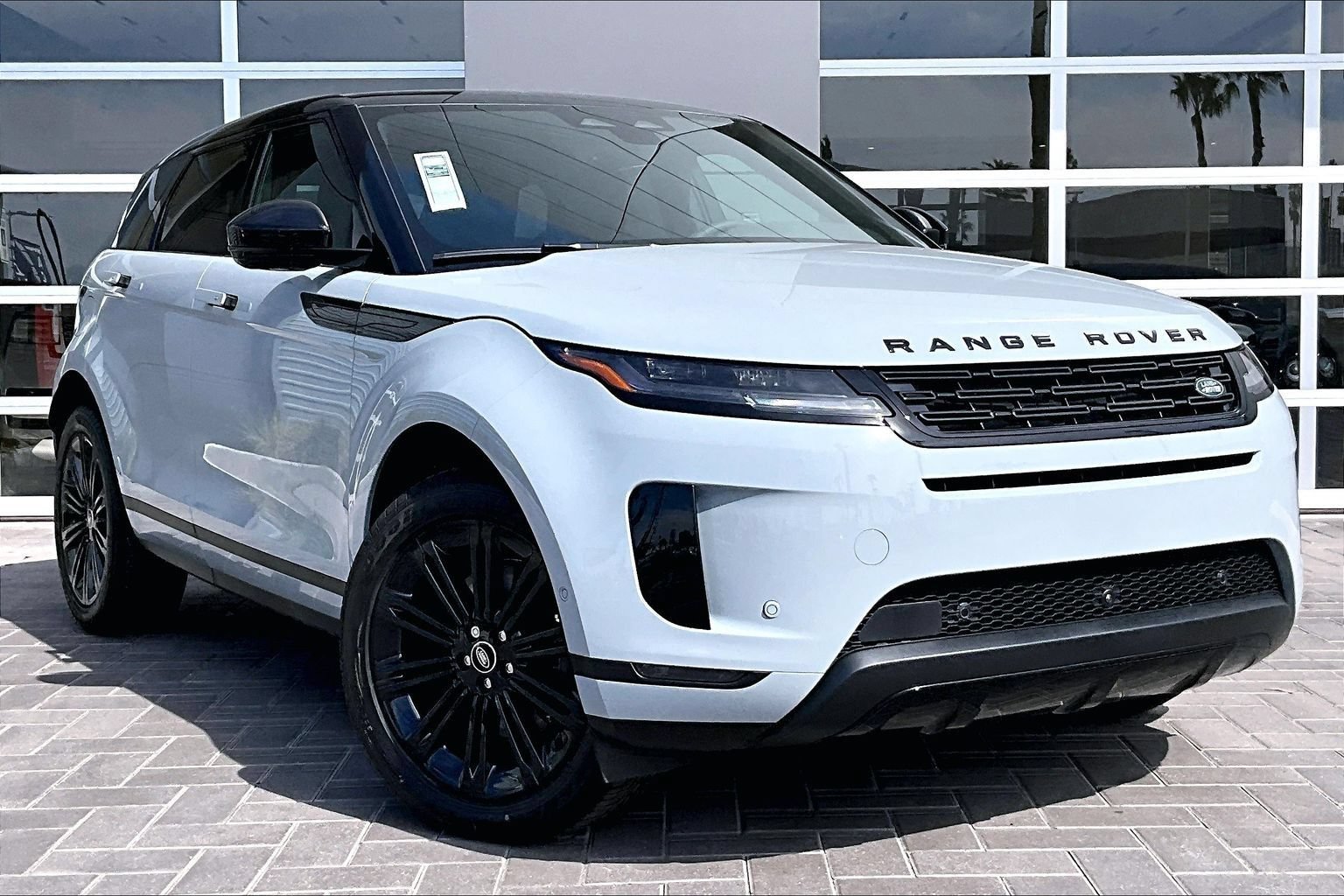New 2026 Land Rover Range Rover Evoque S AWD/4WD image 2