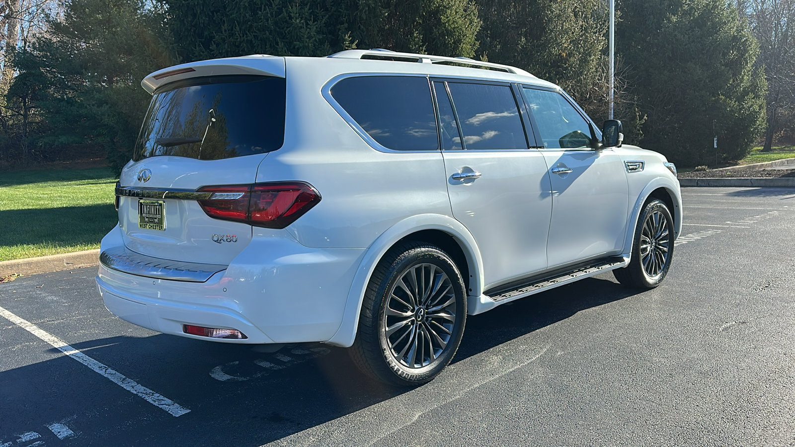Certified 2024 INFINITI QX80 Sensory image 8