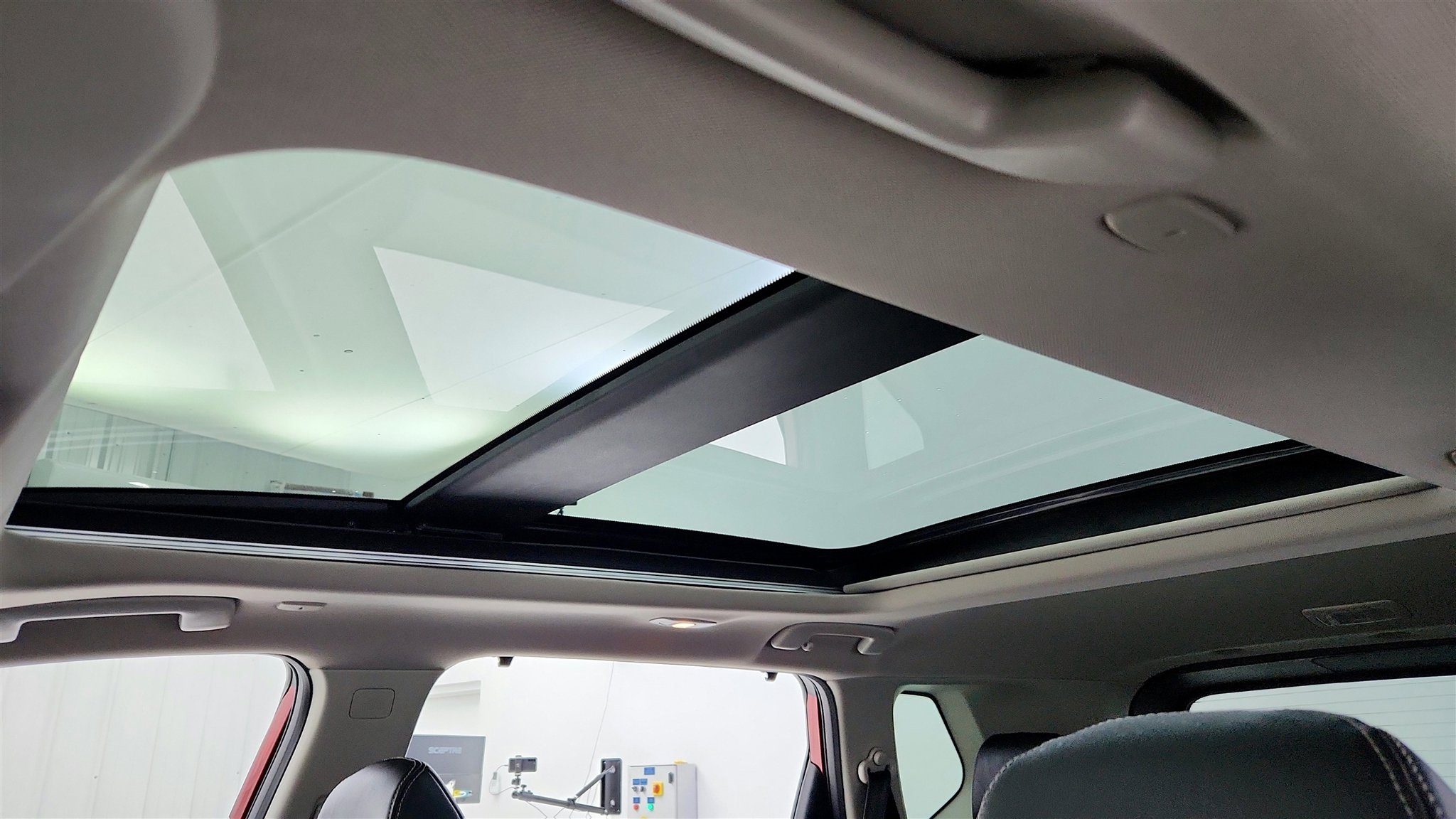 Used 2024 Nissan Rogue SL w/ SL Premium Package image 11