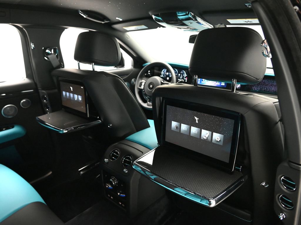 New 2026 Rolls-Royce Ghost Black Badge AWD/4WD image 23