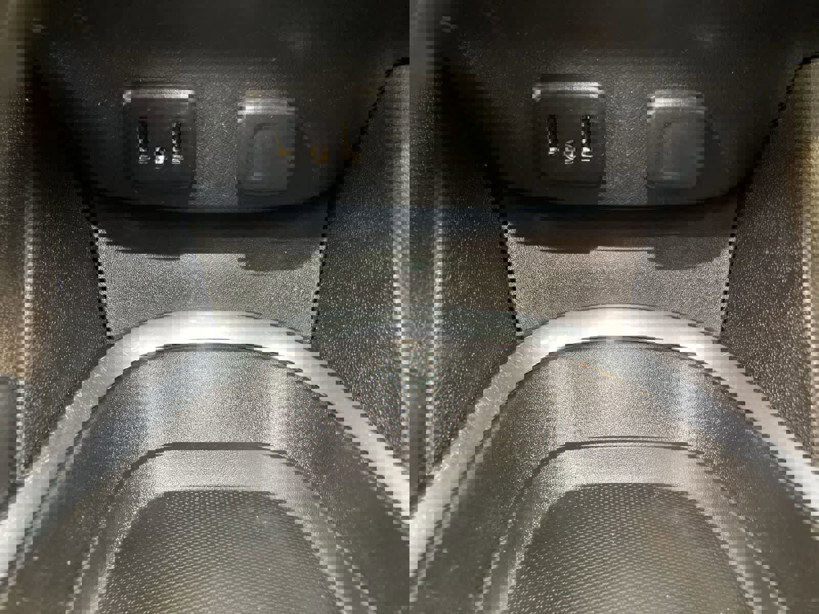 Used 2017 Chevrolet Malibu LT image 16