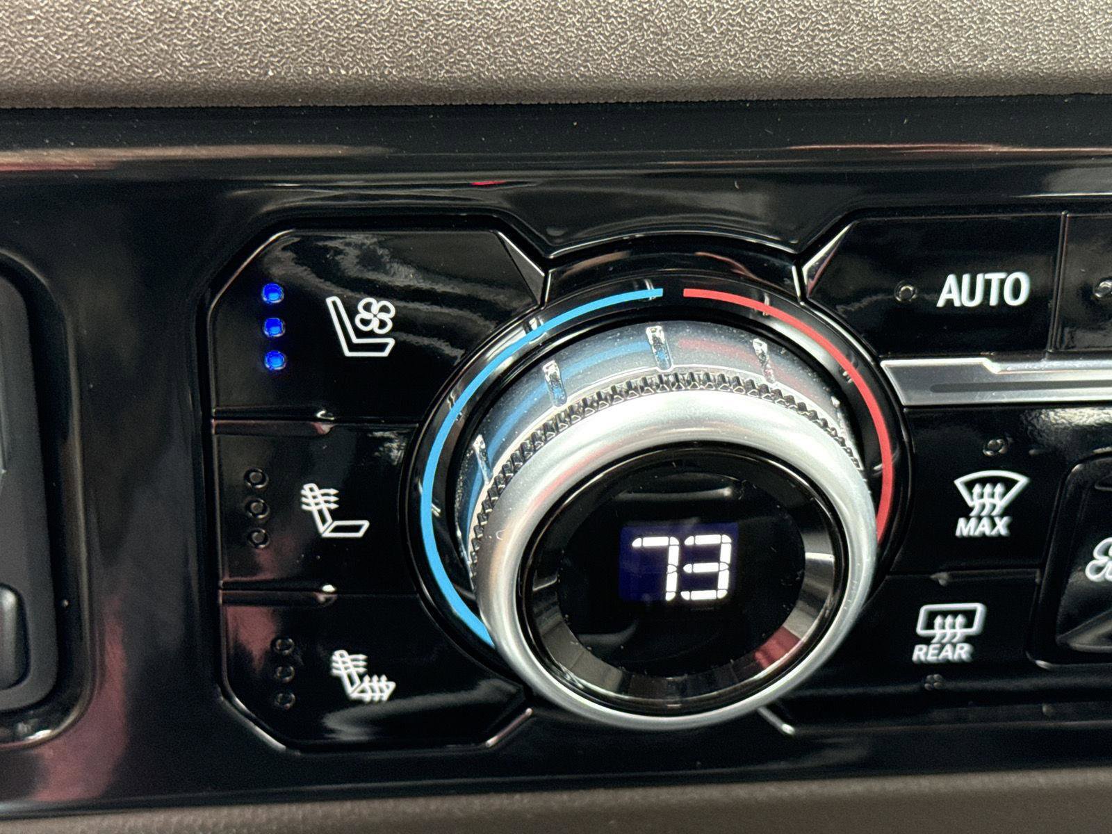 Used 2022 GMC Sierra 1500 SLT w/ SLT Premium Plus Package image 20