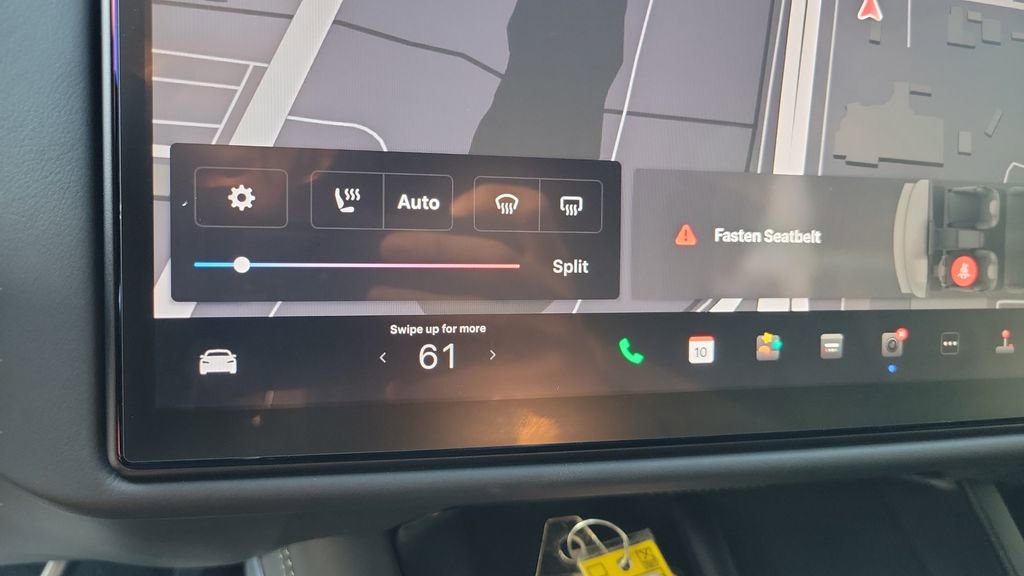 Used 2022 Tesla Model S image 23