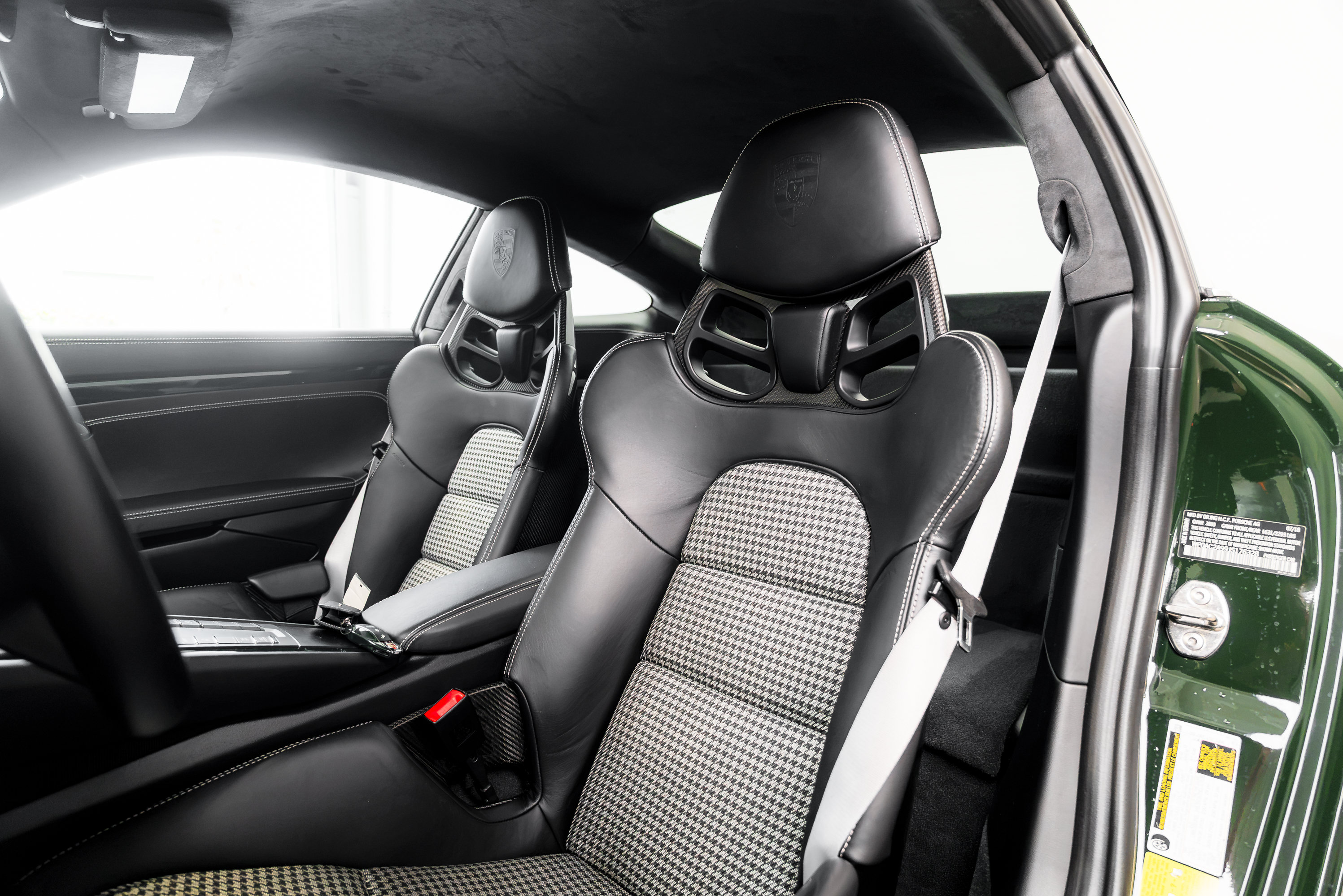 Used 2018 Porsche 911 GT3 RWD image 21