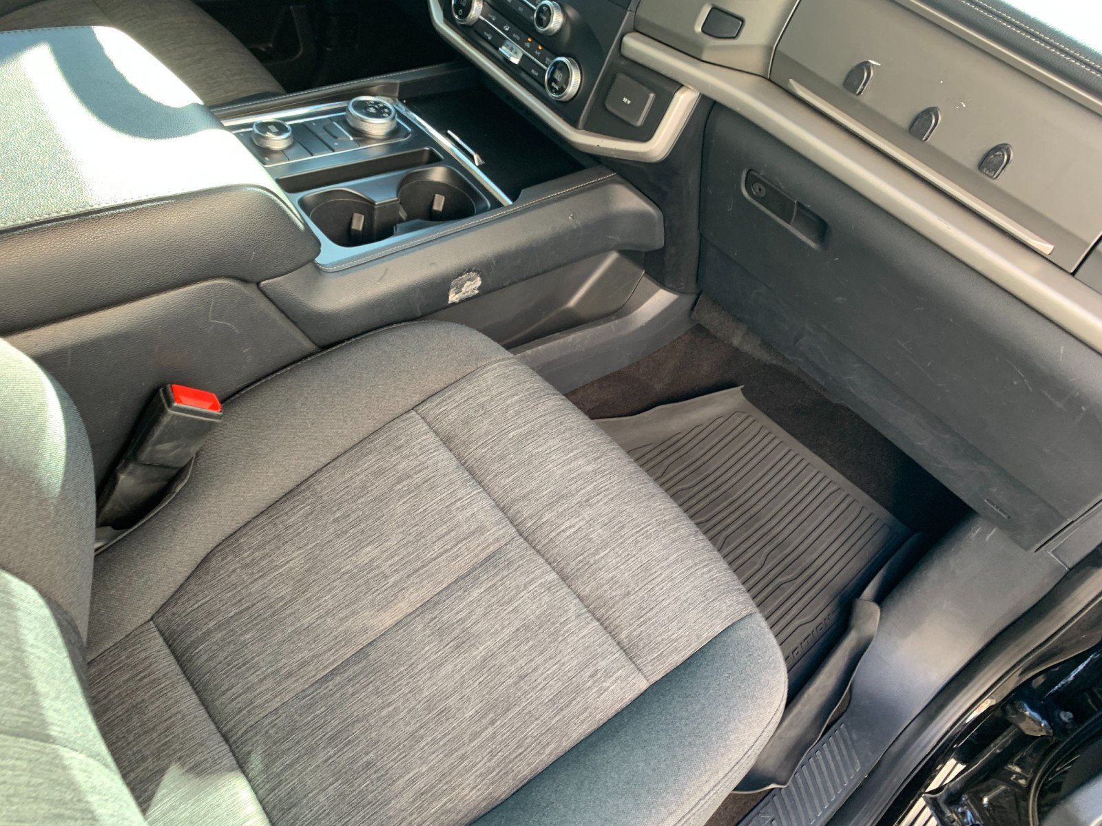 Used 2023 Ford Expedition XLT AWD/4WD image 40