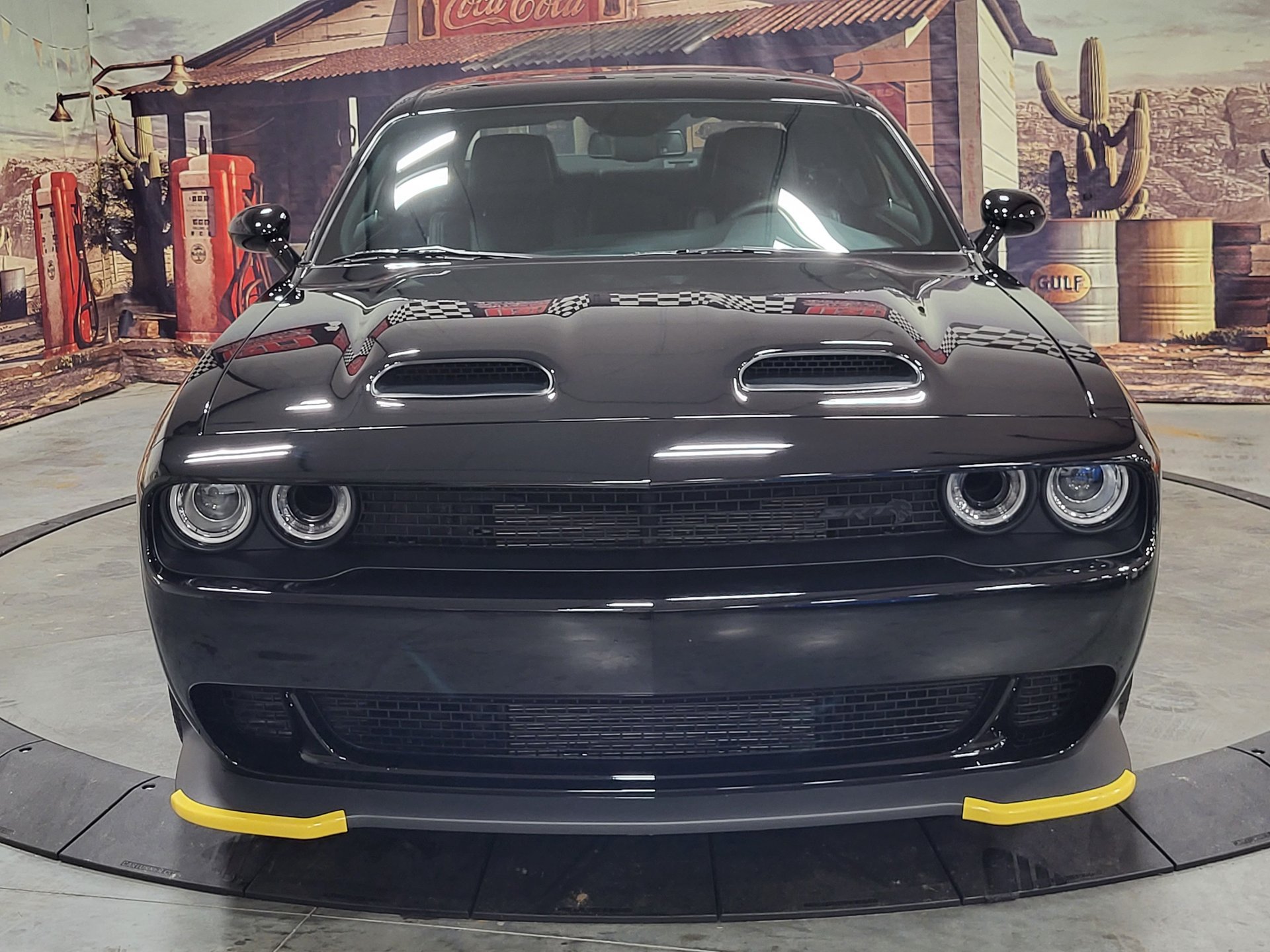 Used 2023 Dodge Challenger SRT Hellcat RWD image 3
