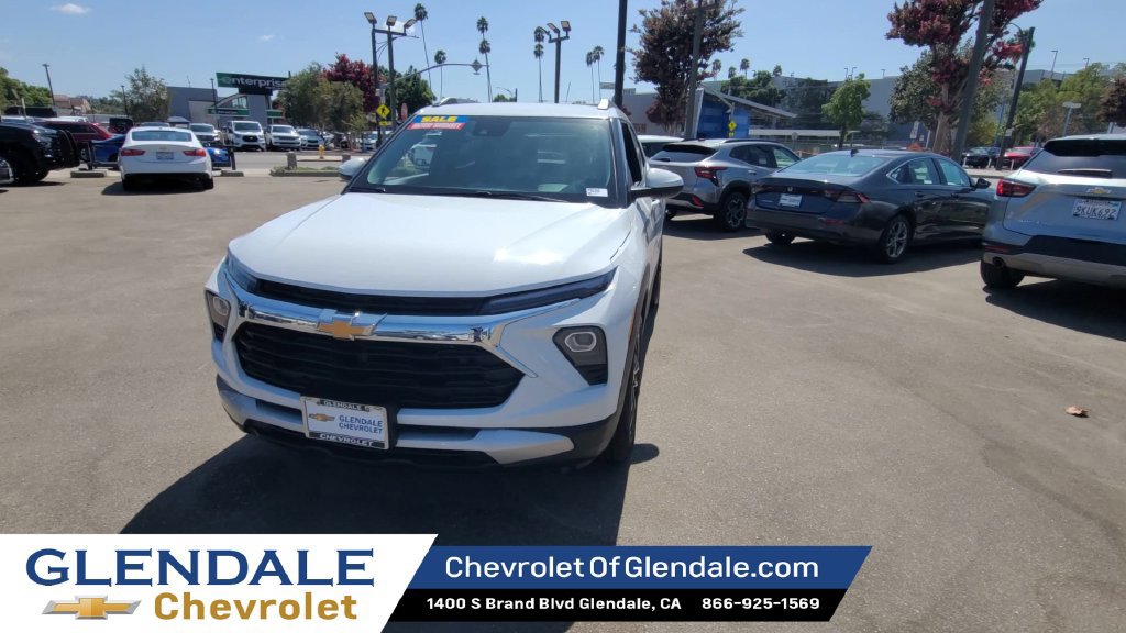 Used 2025 Chevrolet TrailBlazer LT FWD image 4