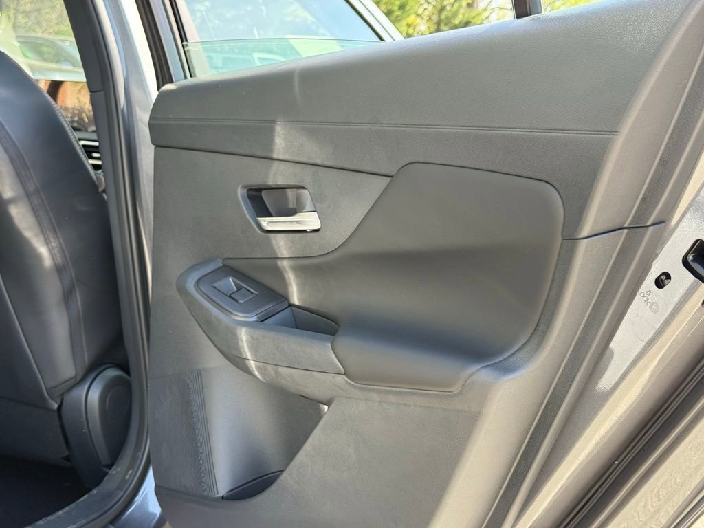 New 2026 Nissan Sentra SR w/ SR Premium Package FWD image 25