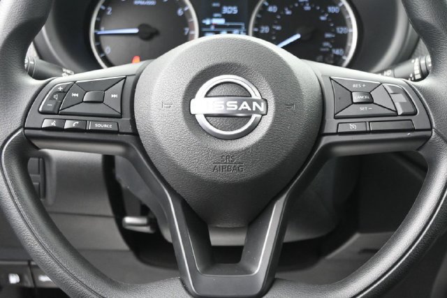 Certified 2025 Nissan Kicks Play S FWD image 18