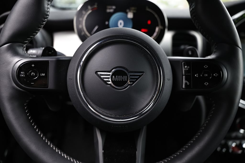 Used 2024 MINI Cooper S FWD image 31