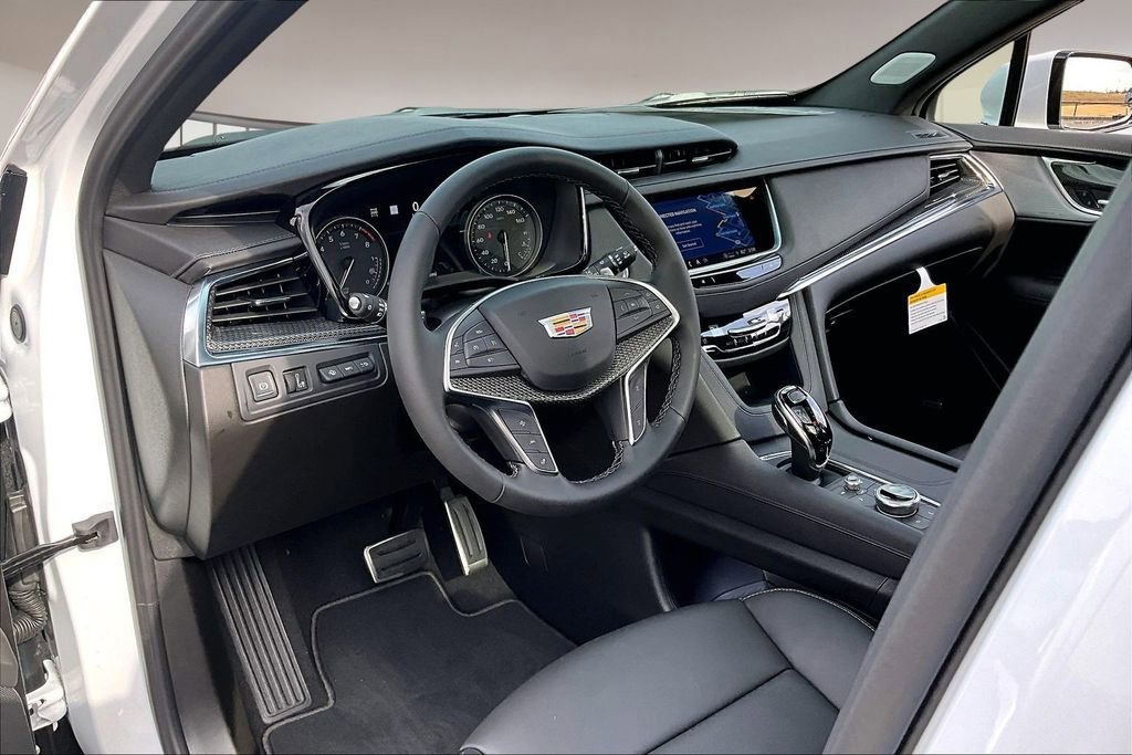 New 2026 Cadillac XT5 Sportv w/ LPO, Red Accent Package AWD/4WD image 6