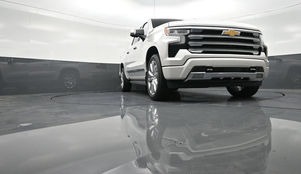 Used 2023 Chevrolet Silverado 1500 High Country w/ High Country Premium Package image 29