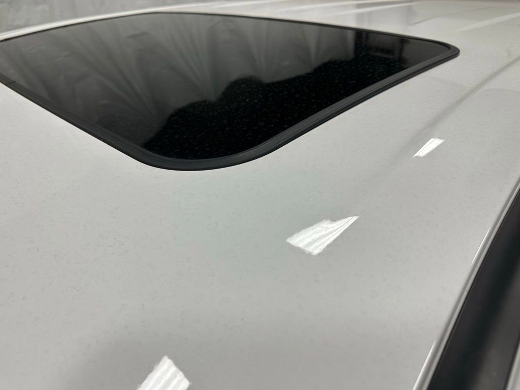 Used 2025 Toyota Sienna XSE image 43