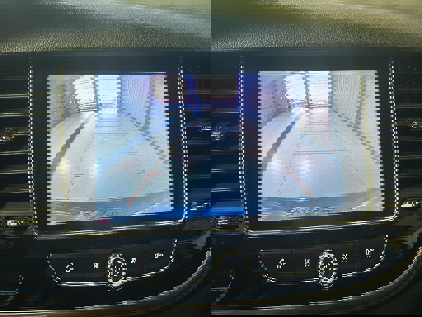 Used 2021 Buick Encore Preferred w/ Safety Package image 21