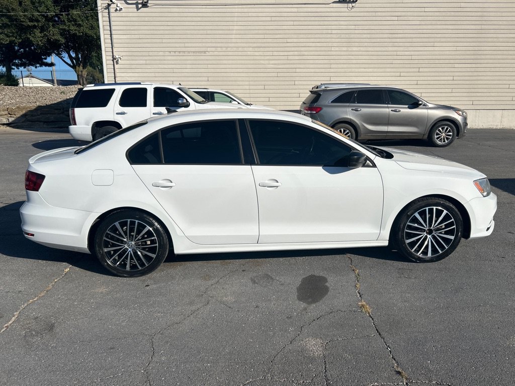 Used 2015 Volkswagen Jetta Sport FWD image 5