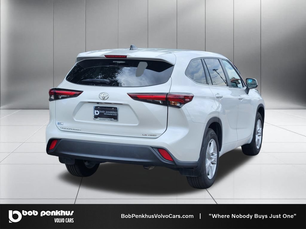 Used 2025 Toyota Highlander LE AWD/4WD image 25