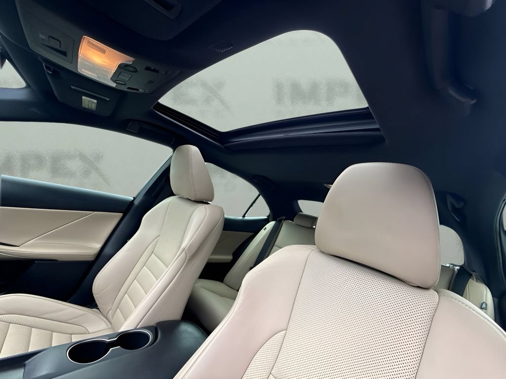 Used 2020 Lexus IS 350 F Sport w/ F Sport Package RWD image 6