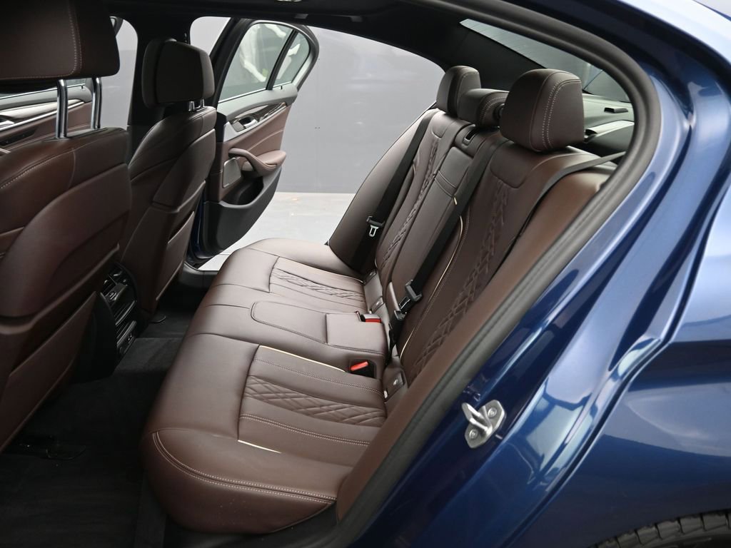 Certified 2022 BMW 540i 540i w/ Premium Package image 36