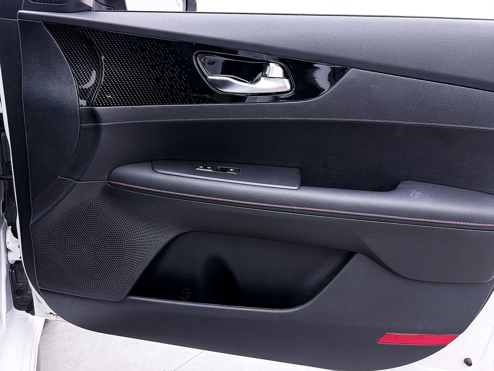 Used 2024 Kia Forte GT FWD image 30
