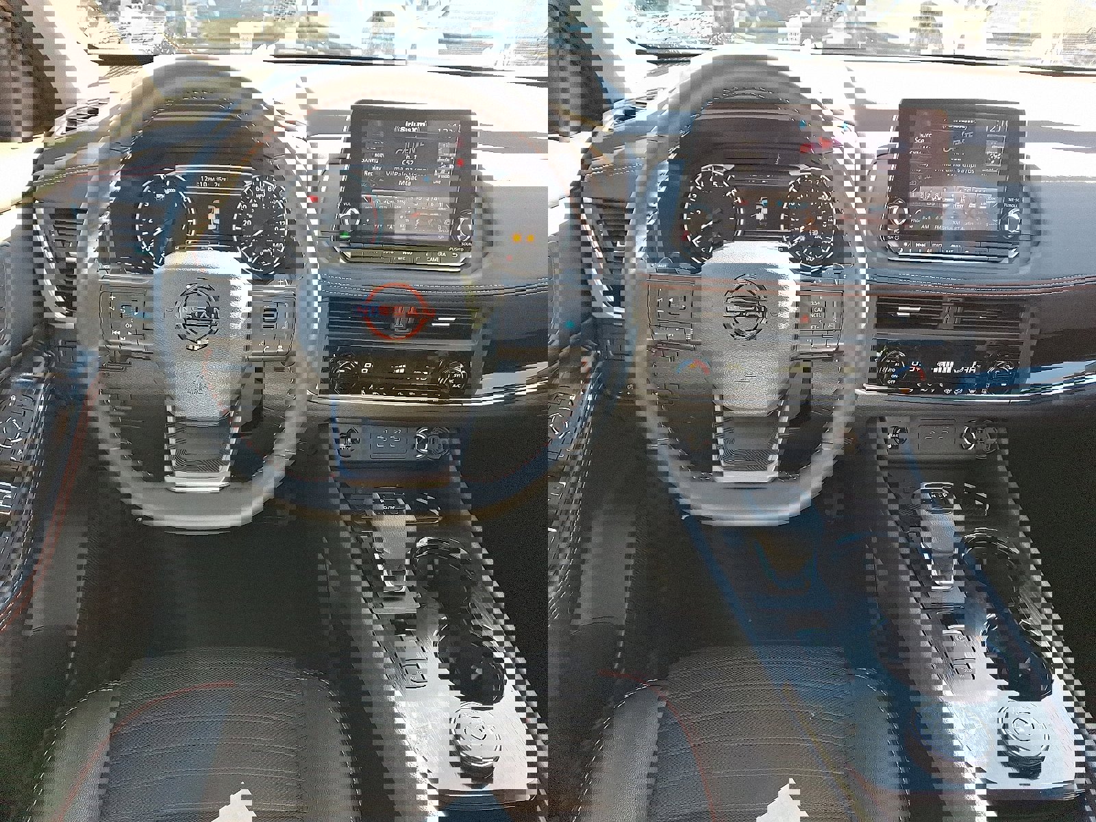 Used 2025 Nissan Rogue Rock Creek w/ Rock Creek Premium Package image 11