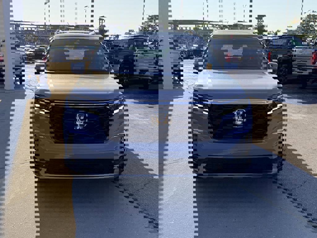 Used 2025 Honda Pilot Touring image 3