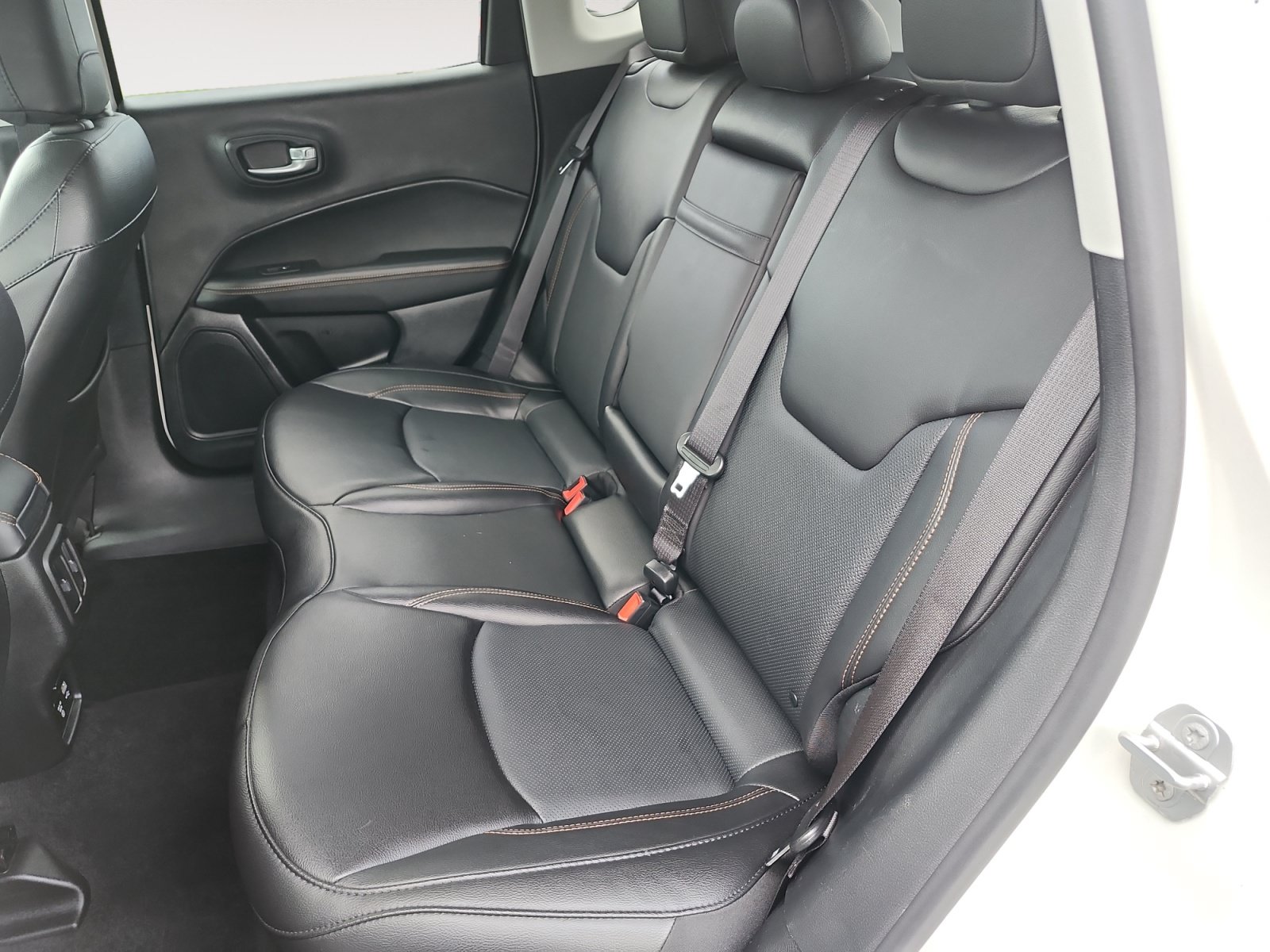 Used 2019 Jeep Compass Limited AWD/4WD image 14