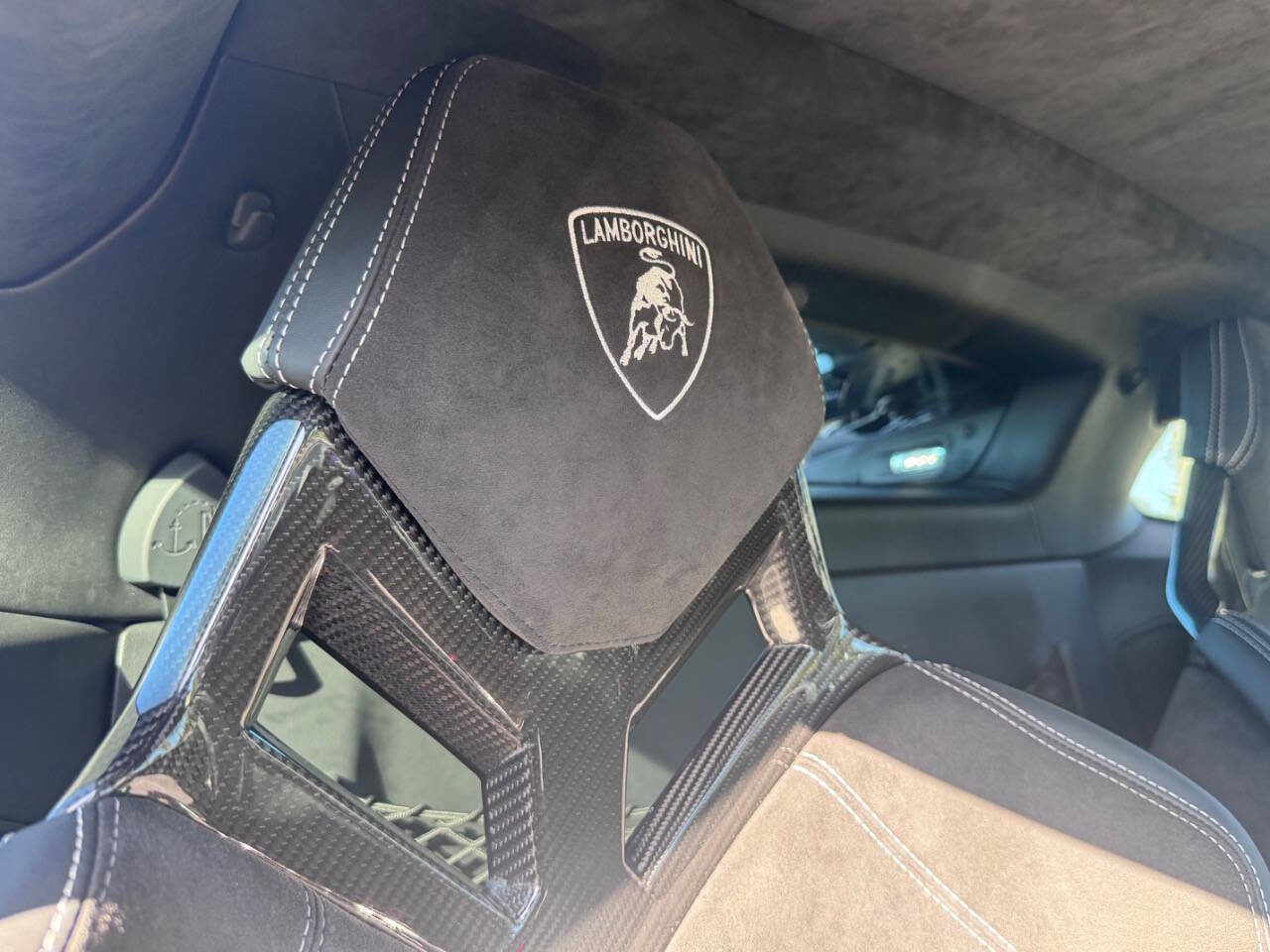 Used 2022 Lamborghini Huracan EVO image 85