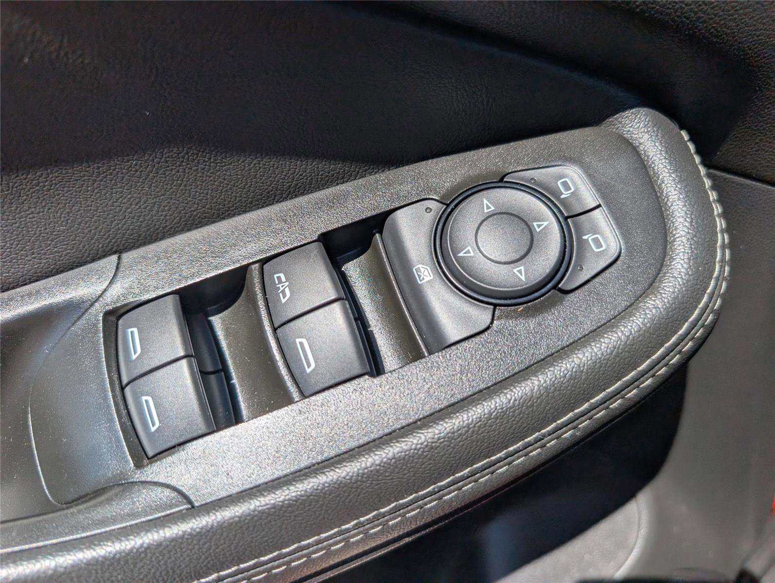 Used 2024 Buick Encore GX Sport Touring image 28