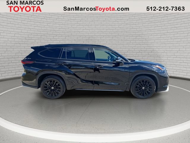 Used 2025 Toyota Highlander XSE image 4