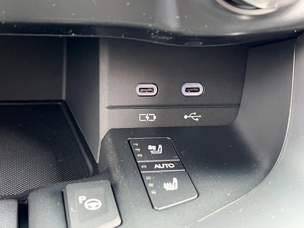 New 2026 Lexus LX 700h Luxury image 23