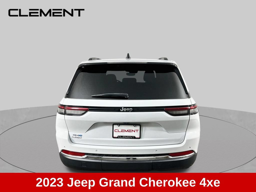 Used 2023 Jeep Grand Cherokee 4WD 4xe image 7