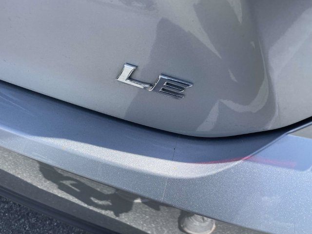 Used 2025 Toyota Camry LE w/ Convenience Package FWD image 8