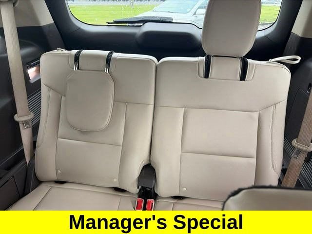 Used 2020 Ford Explorer Platinum w/ Premium Technology Package AWD/4WD image 38