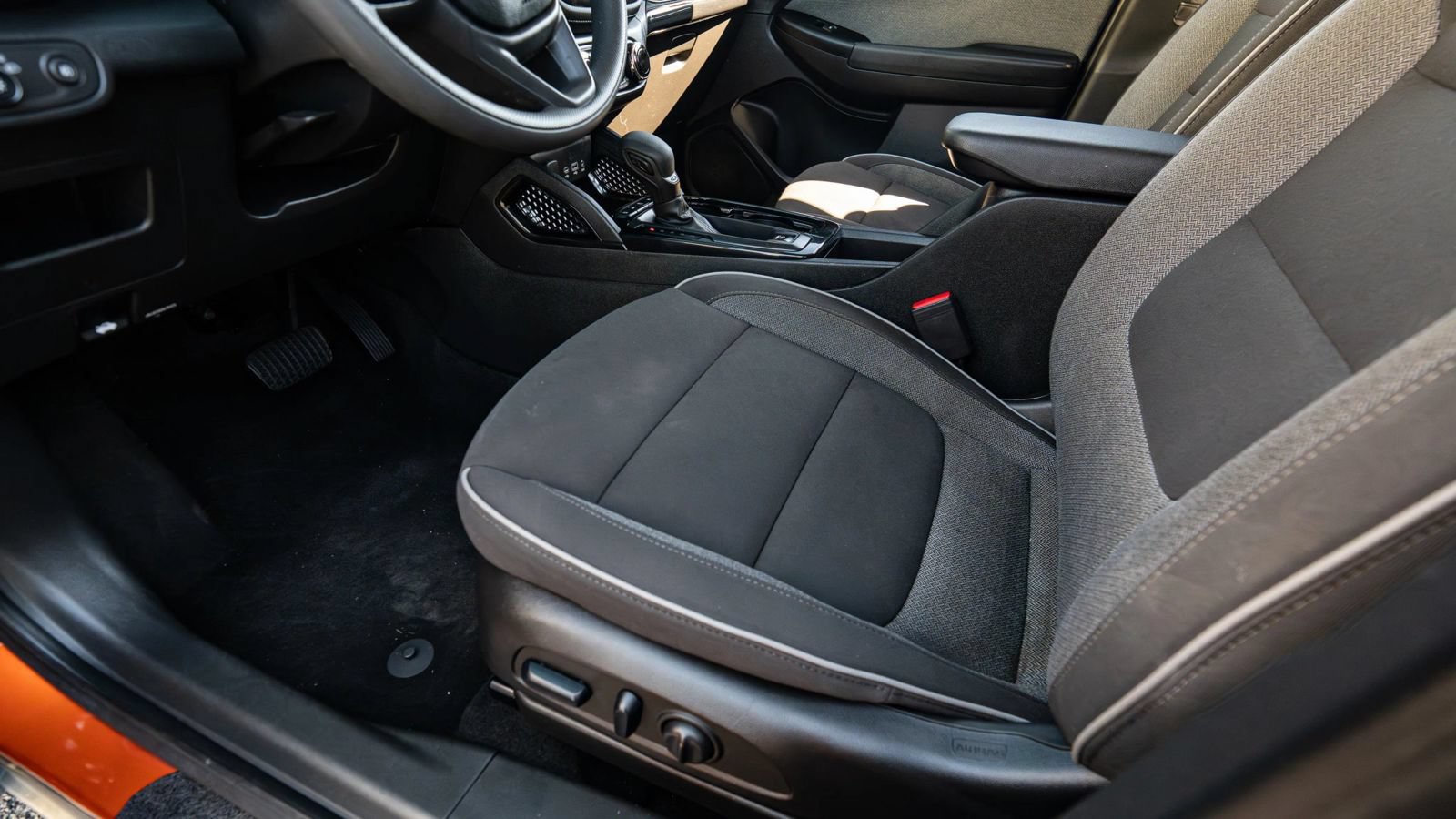 Used 2023 Chevrolet TrailBlazer LT w/ Convenience Package FWD image 28