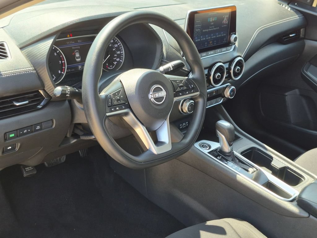 Used 2025 Nissan Sentra SV FWD image 15