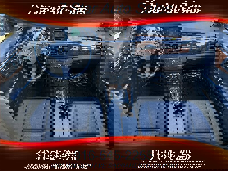 Used 2011 Mercedes-Benz GLK 350 2WD image 10