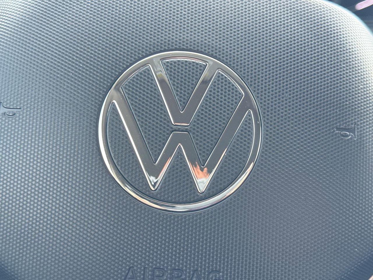 Used 2022 Volkswagen Taos SEL AWD/4WD image 26