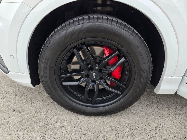 Used 2023 Audi Q8 Prestige AWD/4WD image 8