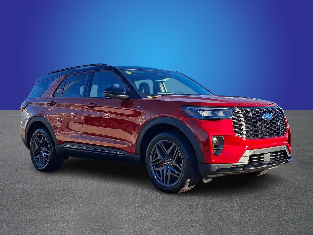 New 2026 Ford Explorer ST-Line w/ ST-Line Street Pack AWD/4WD image 2
