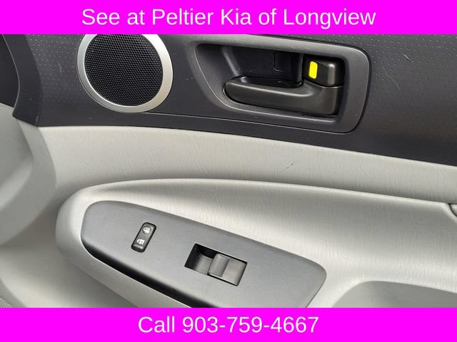 Used 2012 Toyota Tacoma PreRunner w/ TRD Off-Road Pkg RWD image 12