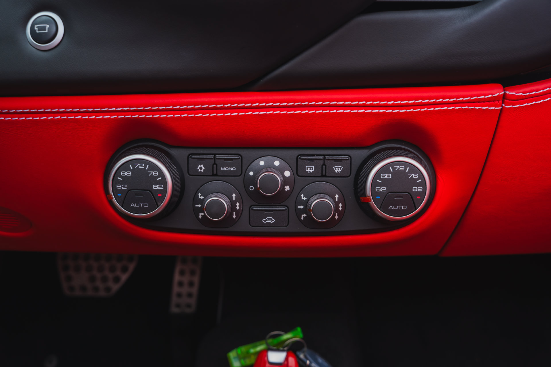 Used 2018 Ferrari 488 Spider RWD image 78