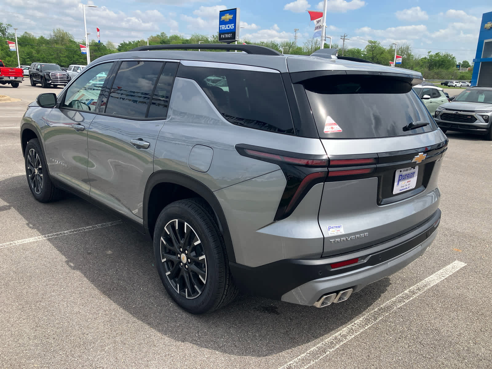 New 2026 Chevrolet Traverse LT w/ Sun and Wheel Package image 5