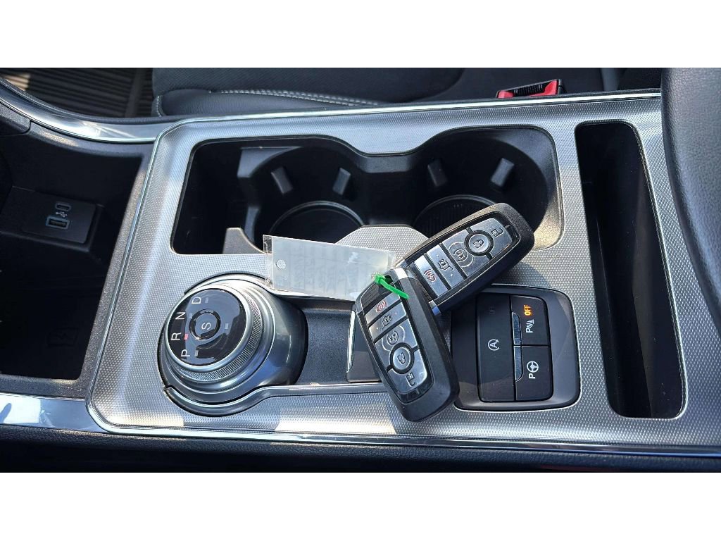 Used 2023 Ford Edge ST w/ Equipment Group 401A image 21